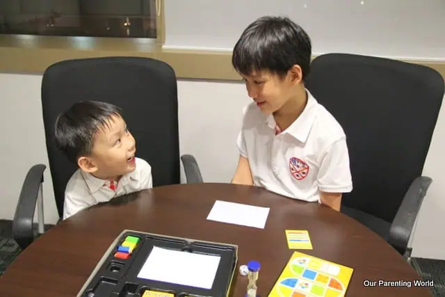 Product Review: Pictionary (Singapore Edition)