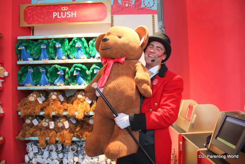 hamleys giant unicorn