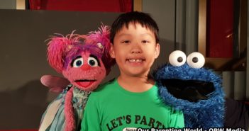 Cookie Monster and Abby Cadabby visit Singapore to spread Kindness!