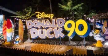 Donald Duck and Friends Light Up VivoCity’s Sky Park this Mid-Autumn